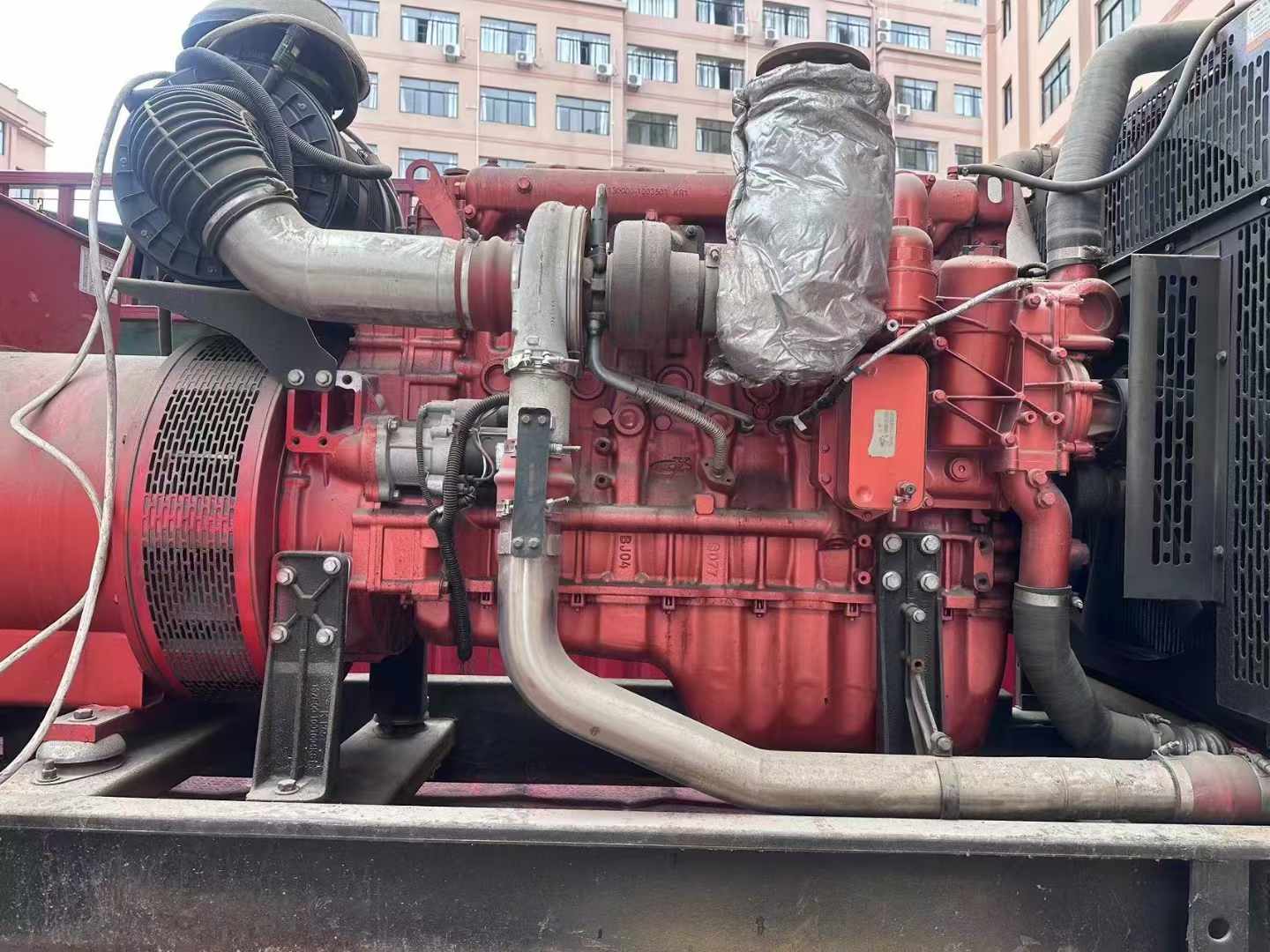 金城江如何选择适合 600kW 柴油发电机组的过载保护器？